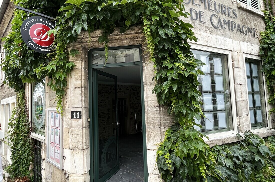 DEMEURE DE CAMPAGNE