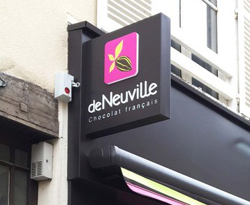 DE NEUVILLE